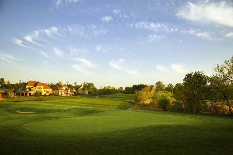 Golf hole at The Wilds Golf Club in Prior Lake, Minnesota